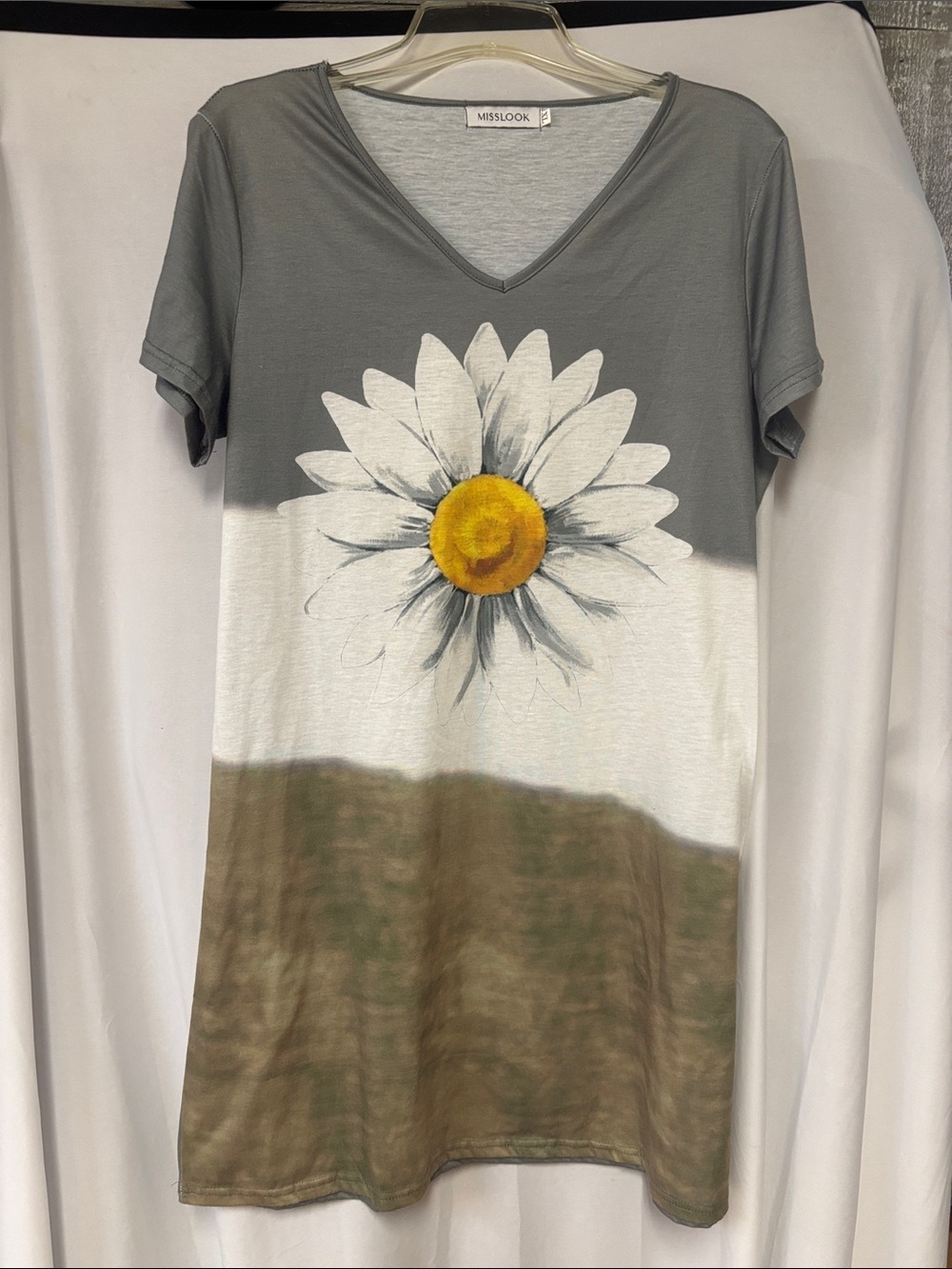 MISSLOOK Gray White Brown Daisy V‑Neck Short Sleeve Top